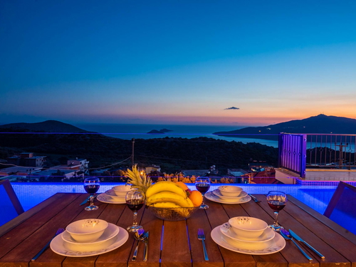  gece  -  Kasım
  | Kalkan Kördere'de Muhafazakar Aileler İçin Özel Havuzlu Villa